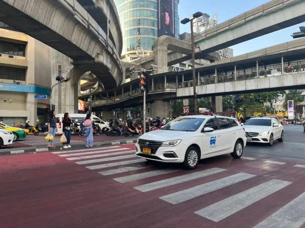 Xe điện Trung Quốc được giới thiệu tại một triển lãm ô tô ở Bangkok