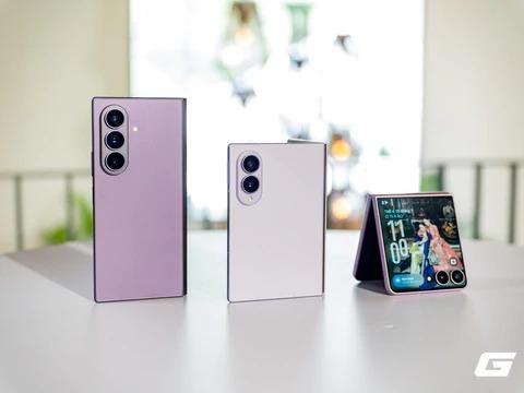 Các mẫu Galaxy Z8 đặt cạnh đồng hồ thông minh Samsung