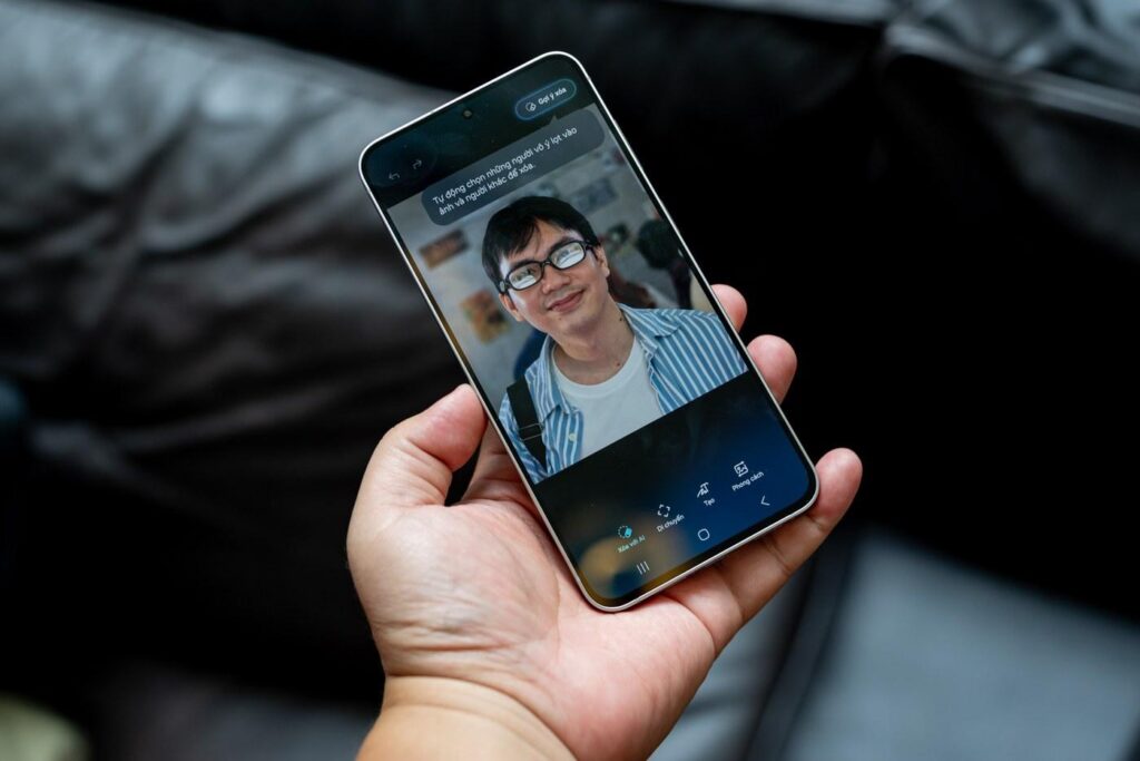 Galaxy S26 FE có thân máy mỏng và thiết kế chống nước IP68