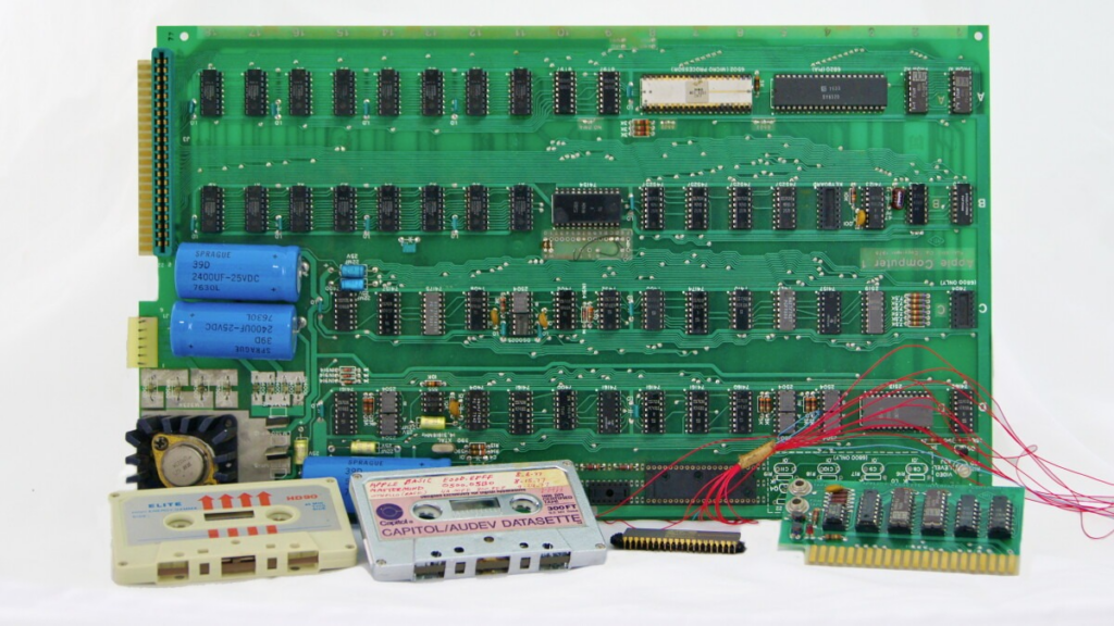 Cận cảnh bo mạch của máy tính Apple-1