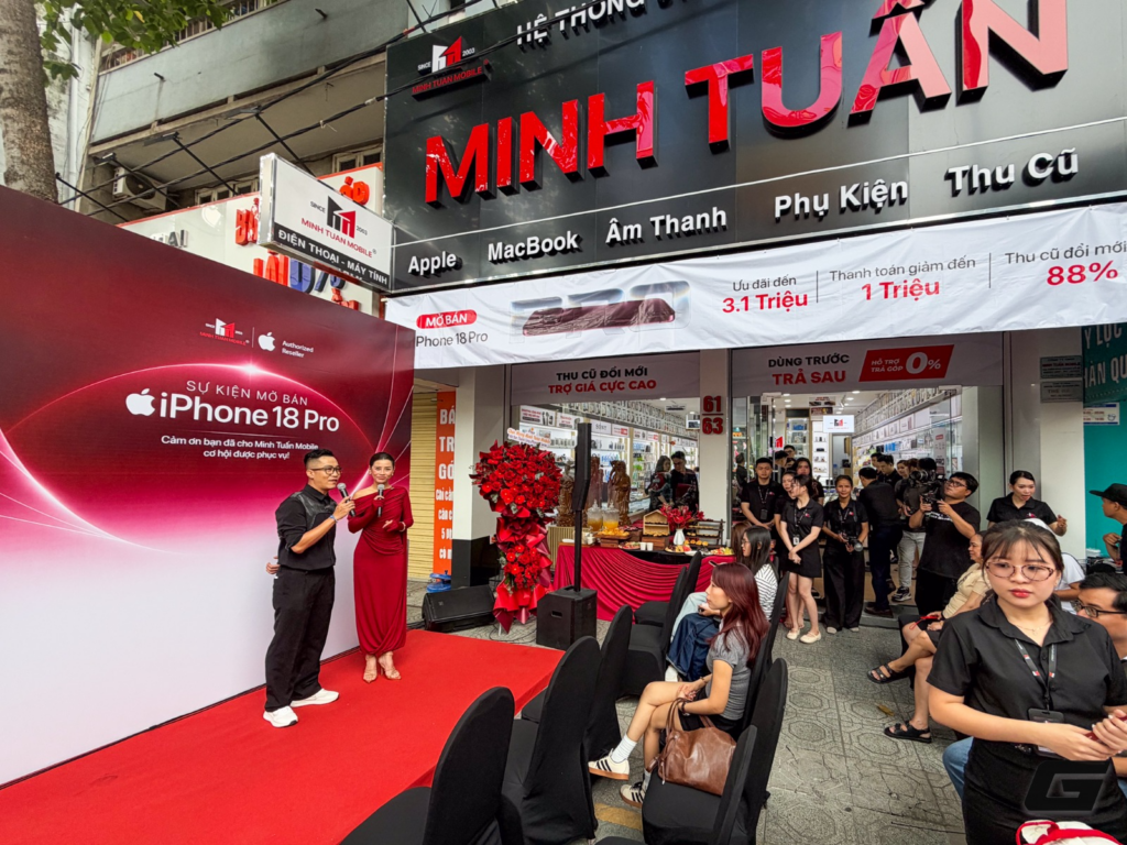 Các mẫu iPhone 18 Pro series được trưng bày tại cửa hàng bán lẻ