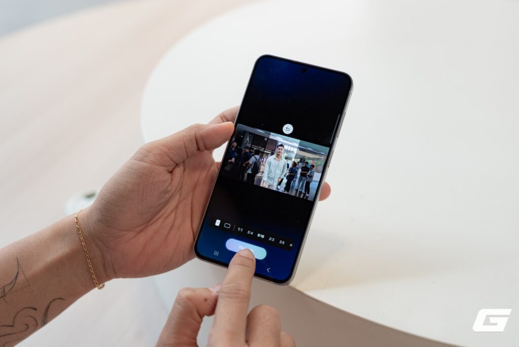 Reviewer trải nghiệm camera và tính năng quay video trên Galaxy S26 FE