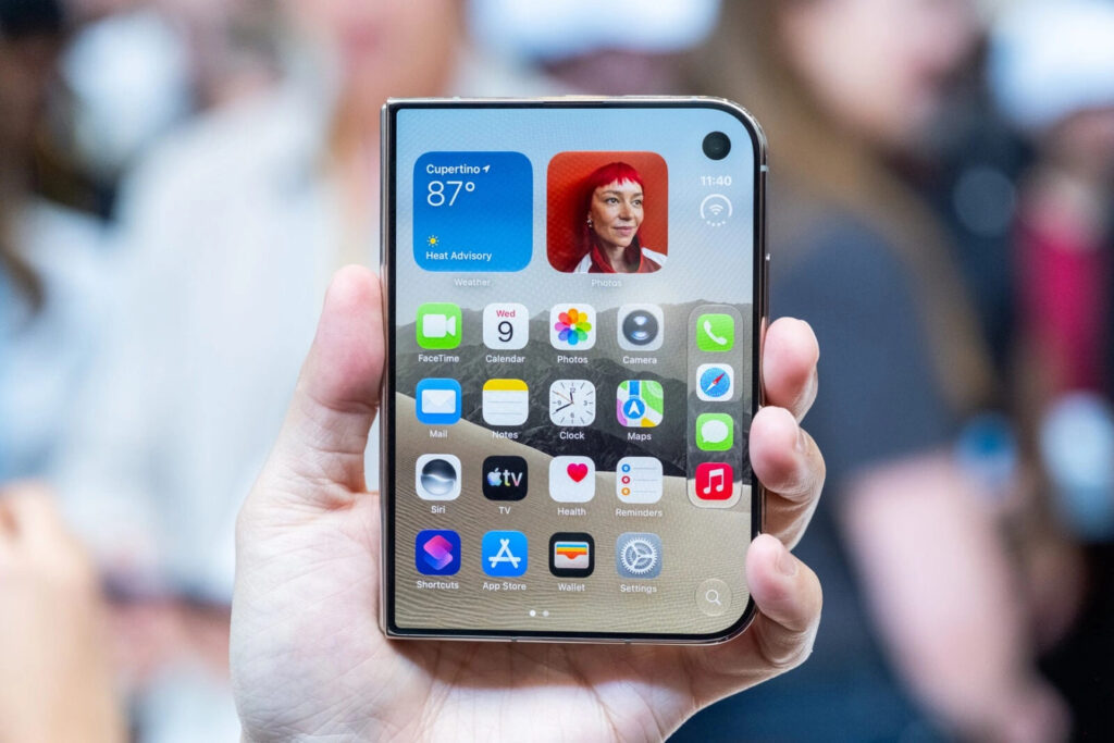 Các ý kiến trái chiều trên mạng xã hội về iPhone Duo