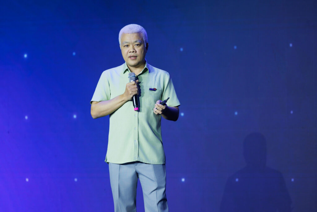 Khung cảnh phiên thảo luận về AI và nhà sáng tạo nội dung