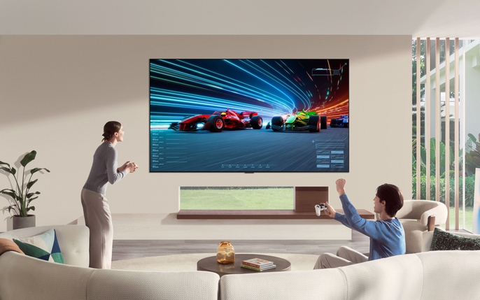 TV W6 được lắp đặt sát tường trong không gian phòng khách tối giản