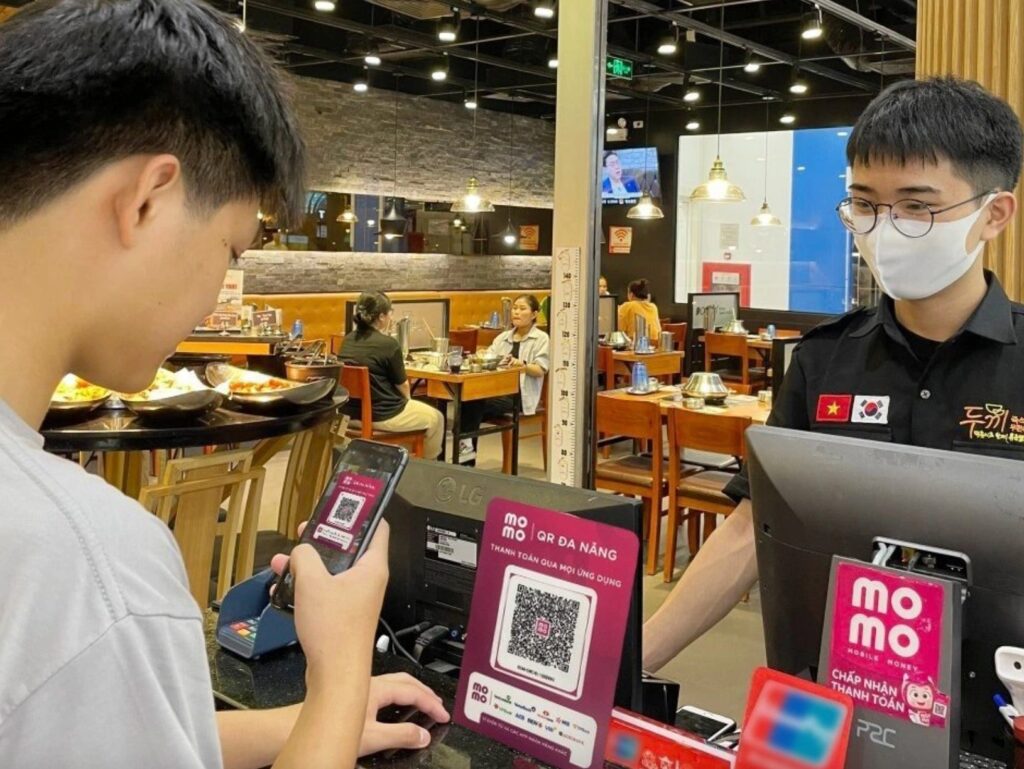 Màn hình hiển thị cảnh báo bảo mật cho giao dịch đáng ngờ