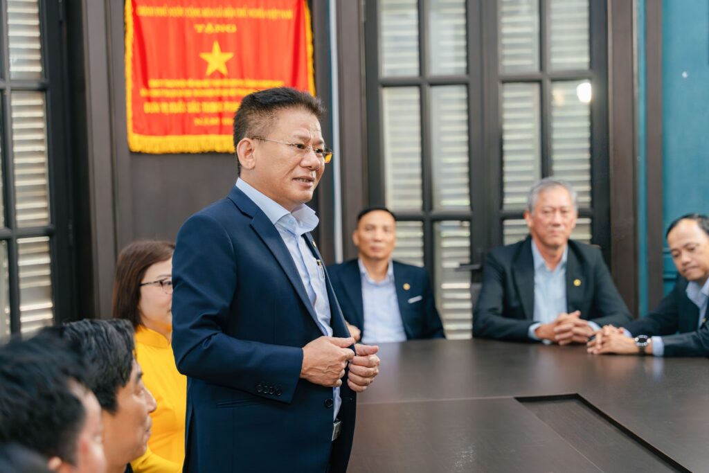 Minh họa thanh toán bằng mã QR trong hành trình du lịch nước ngoài