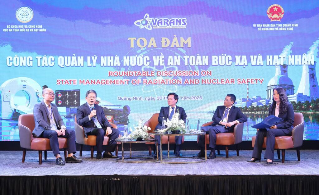 Đại biểu phát biểu tại phiên chuyên đề về an toàn hạt nhân
