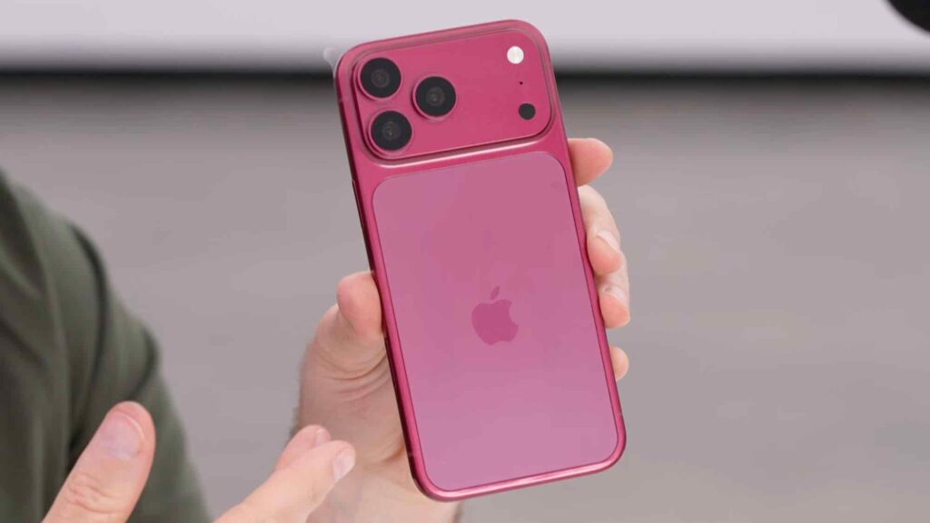Ảnh minh họa viên pin dung lượng lớn trên smartphone cao cấp