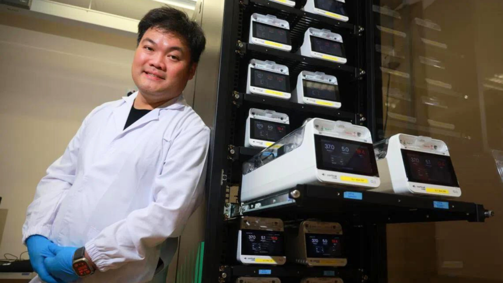 Nhà sáng lập Cortical Labs Hon Weng Chong tại buổi giới thiệu dự án