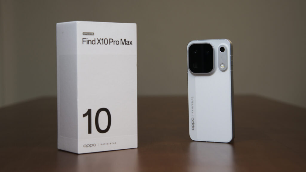 OPPO Find X10 tiêu chuẩn với thiết kế màn hình viền mỏng