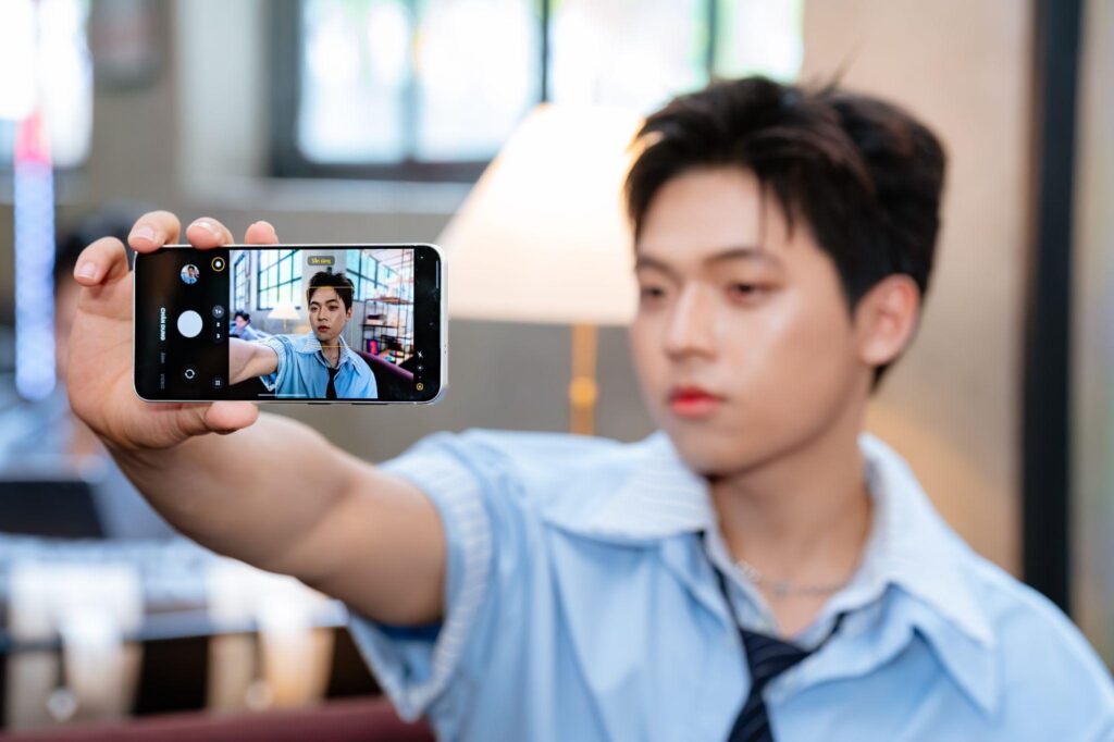 Giao diện My FanCam tự động giữ chủ thể ở giữa khung hình