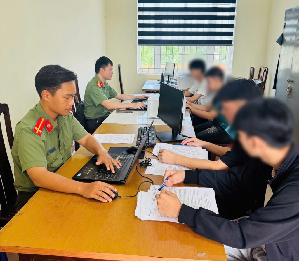 Thông tin khuyến cáo người dân bảo vệ tài khoản và dữ liệu ngân hàng