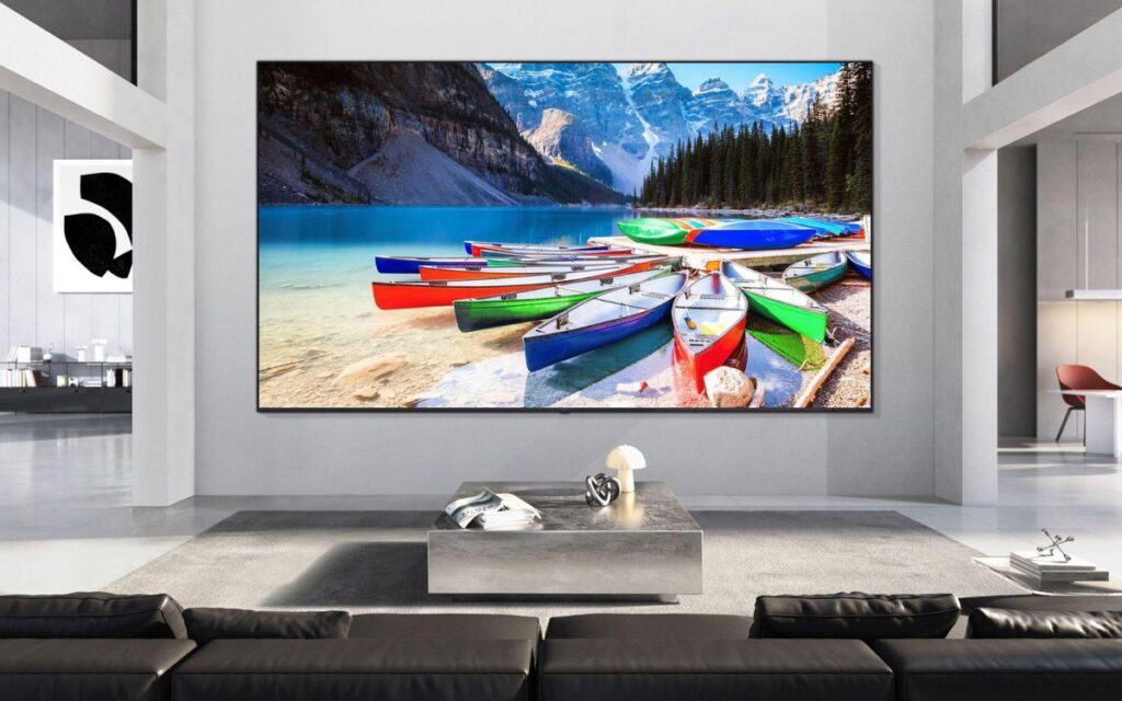 TV LG Micro RGB evo MRGB95 kích thước 100 inch trong không gian phòng khách