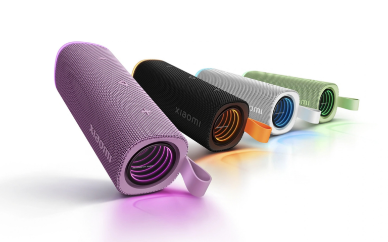 Loa Xiaomi Sound Outdoor trong bối cảnh sử dụng ngoài trời