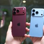 Hai mẫu iPhone 18 Pro và iPhone 18 Pro Max được đặt cạnh nhau