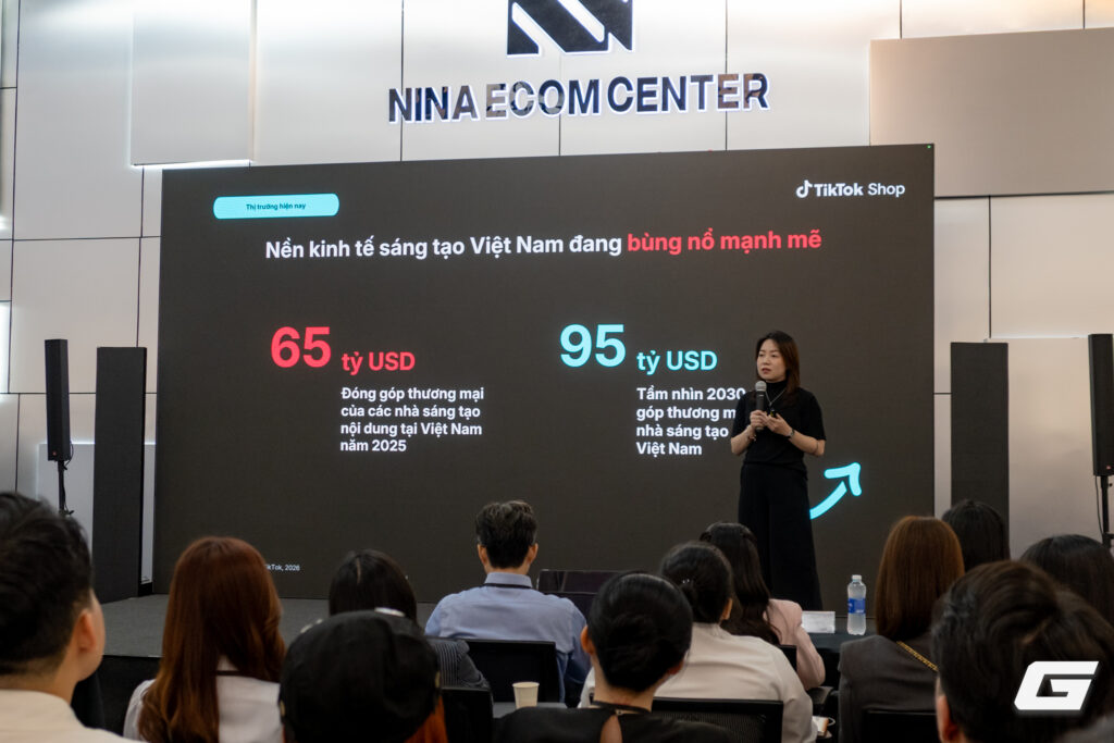 Khu vực trình bày thông tin về thương mại khám phá và livestream