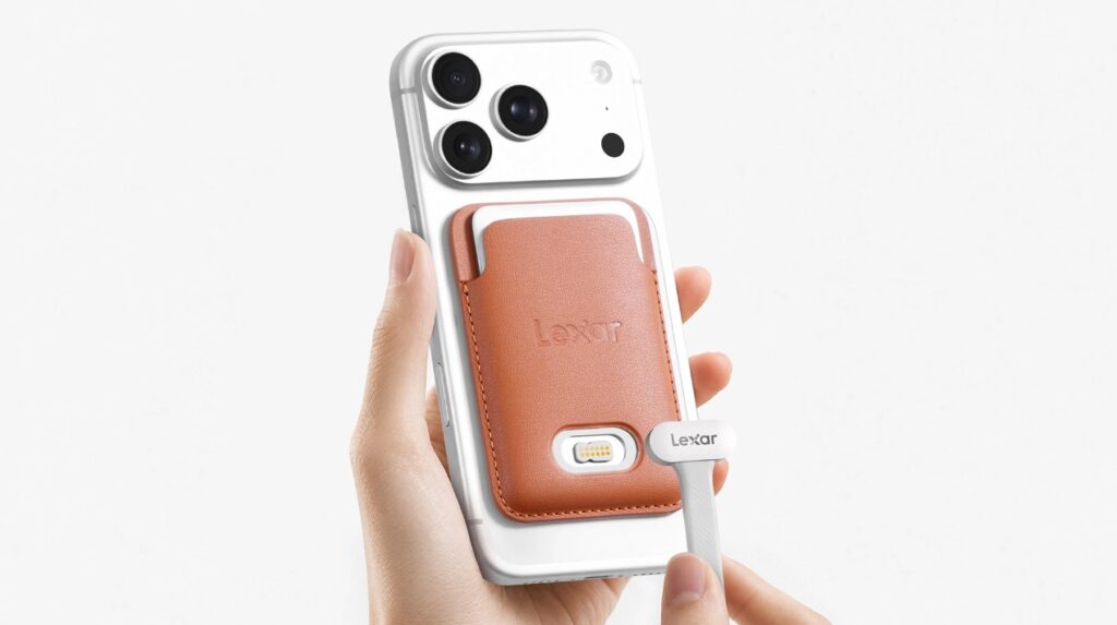 Lexar Muse gắn phía sau điện thoại bằng bao đựng từ tính