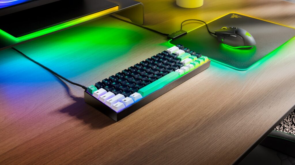 Switch cơ và cấu trúc bên trong của Razer Reclusa X Mini 65%