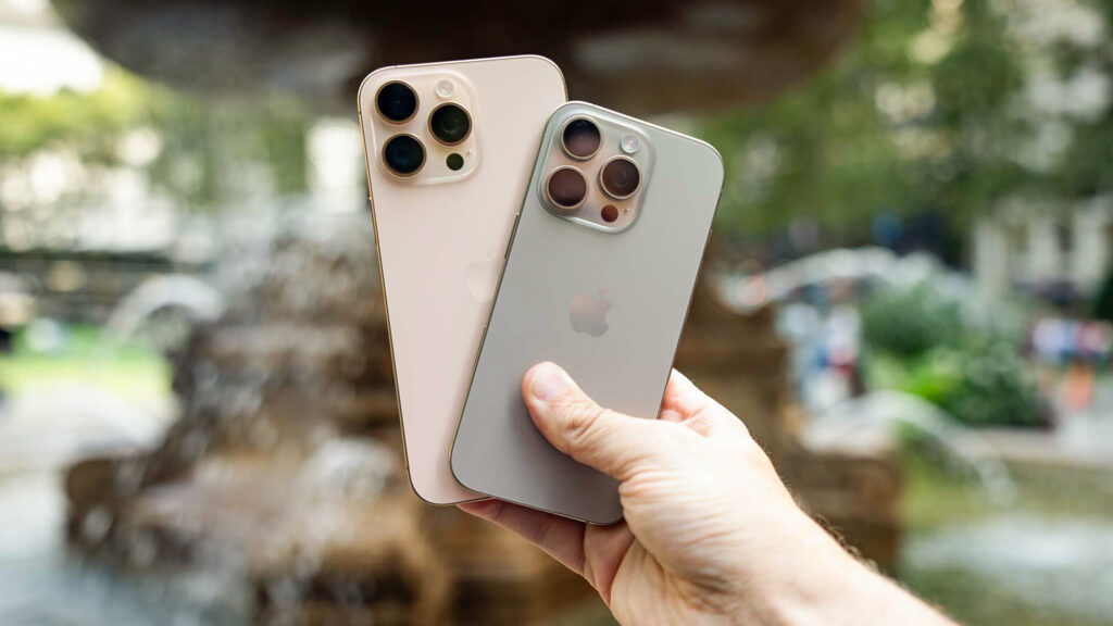 Màn hình iPhone hiển thị phần thông tin thiết bị trong ứng dụng Cài đặt
