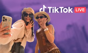 Cha mẹ trao đổi với trẻ về an toàn khi dùng mạng xã hội