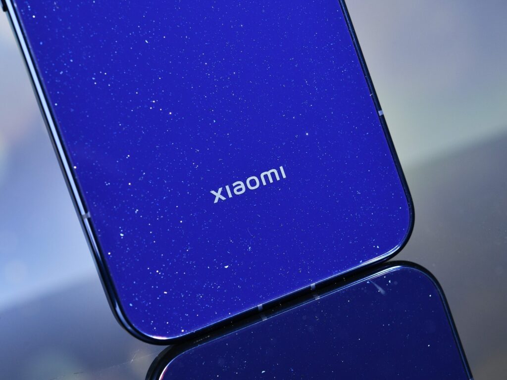 Xiaomi 18 Pro và Xiaomi 18 Pro Max phiên bản Xanh Ngân Hà