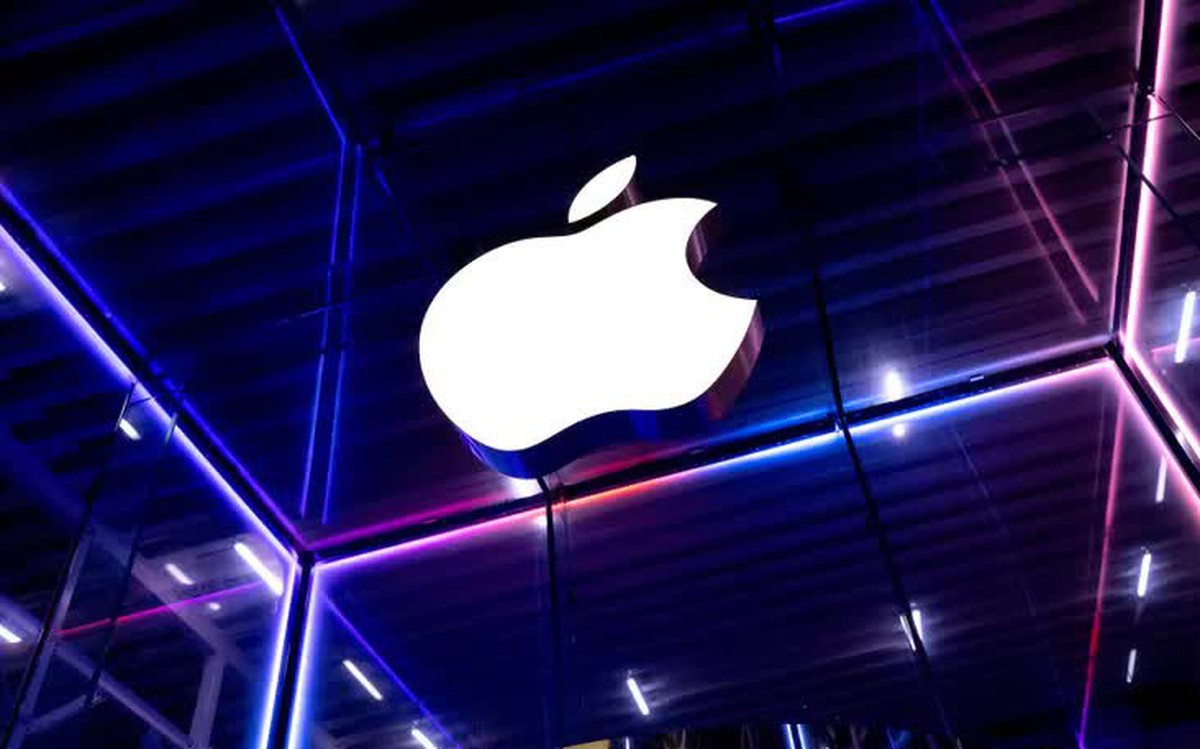 John Ternus, CEO mới của Apple, xuất hiện trong hình ảnh giới thiệu lãnh đạo