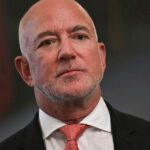 Jeff Bezos xuất hiện trong cuộc phỏng vấn về tác động của AI đến việc làm