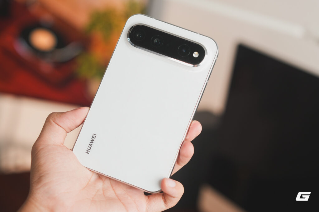 Cụm camera sau nhiều ống kính của Huawei Pura X View