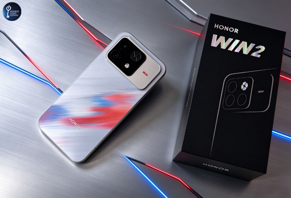 Điện thoại HONOR WIN2 với thiết kế hướng đến chơi game