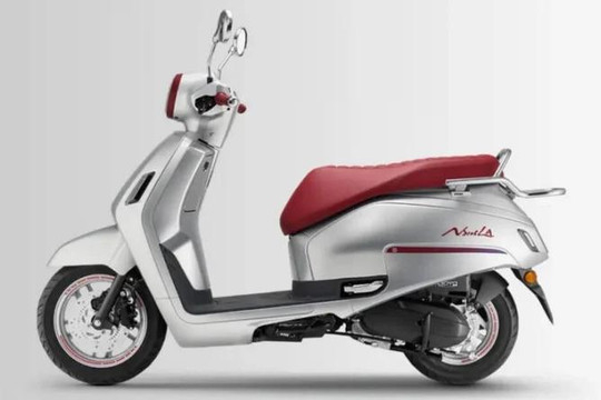 Bộ ba xe ga Sundiro Honda trong phiên bản kỷ niệm 25 năm