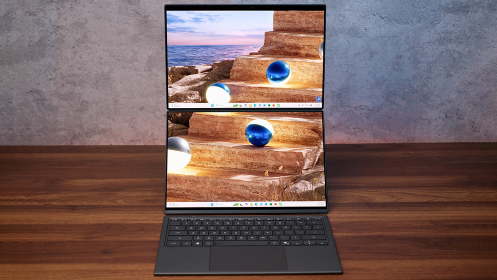 Bàn phím Bluetooth tháo rời đặt trước laptop