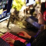 Không gian sự kiện Logitech G Play 2026 với khách tham dự và khu vực trải nghiệm