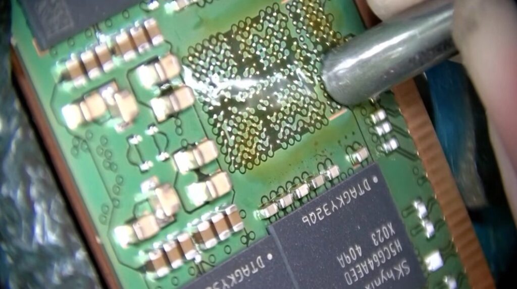 Thiết bị chuyên dụng hỗ trợ kiểm tra module bộ nhớ RDIMM